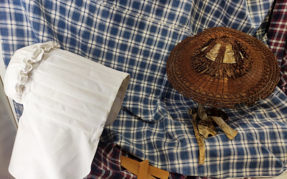 Halette et chapeau de paille